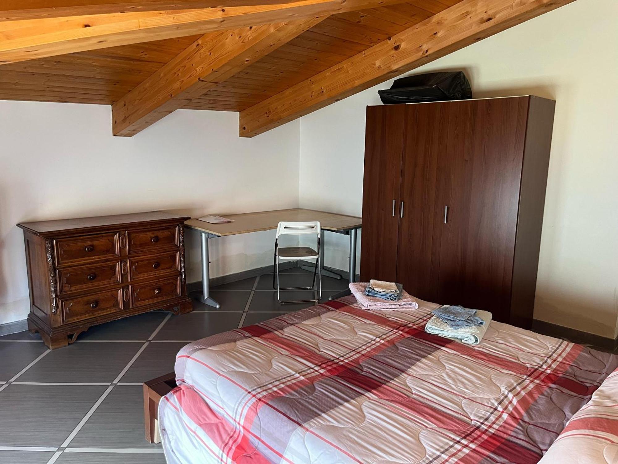 Apartamento Via Giorgio Canale 72 *